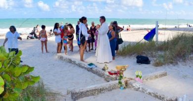 Mistério: cruz gigante aparece em praia Mistério: cruz gigante aparece em praia